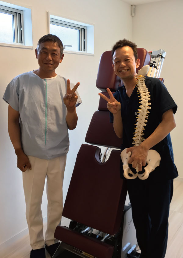 首の痛みが楽になりました。浜松市H.S様